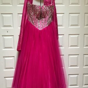 Party dress beautiful in new condition.